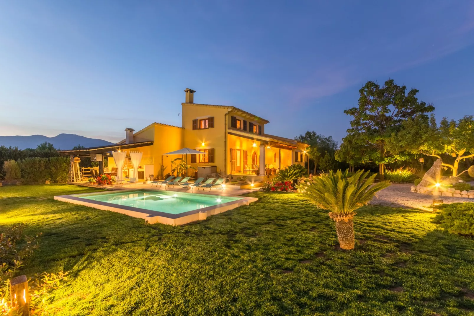 Sa Tanqueta Rustica, Finca 5StarsHome Mallorca-Buitenkant zomer