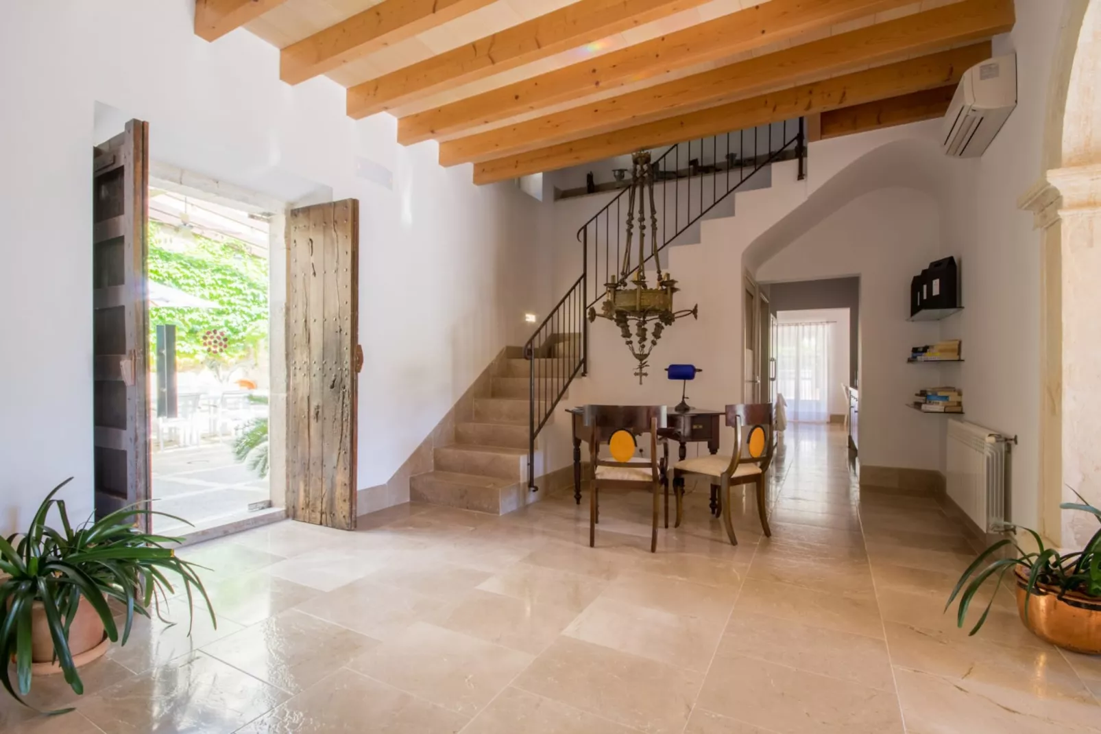 Son Simo Vell, Finca 5StarsHome Mallorca-Overloop
