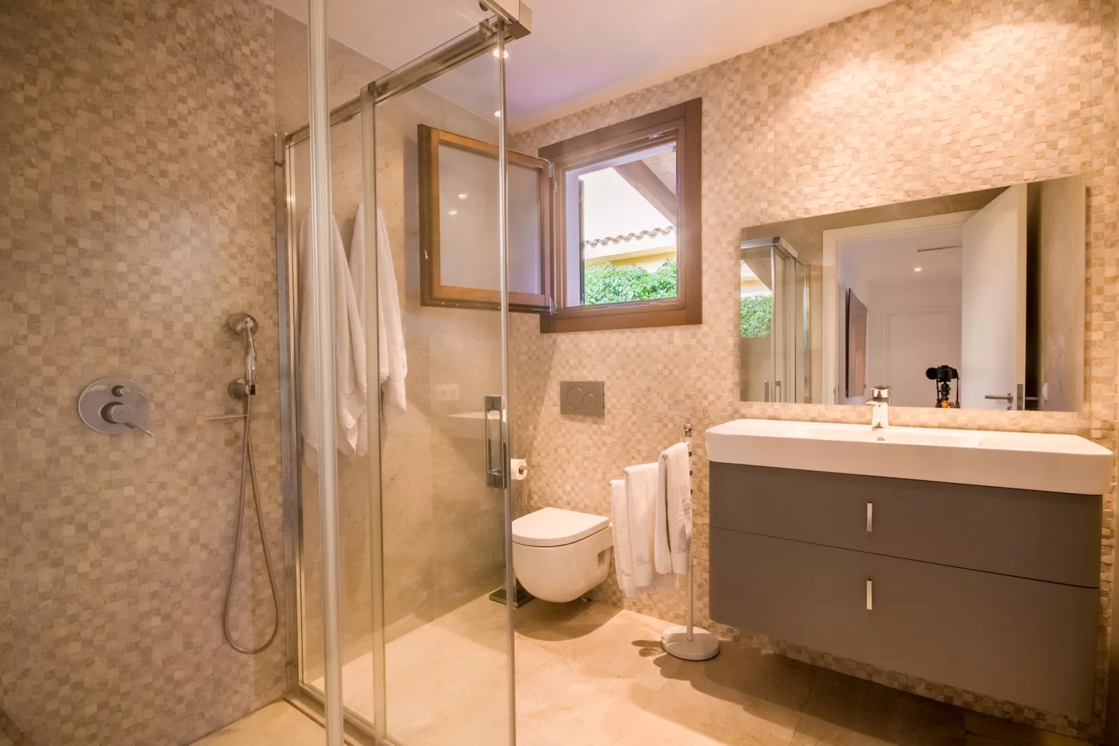 Aguiles 7 ,Beach House 5StarsHome Mallorca-Badkamer