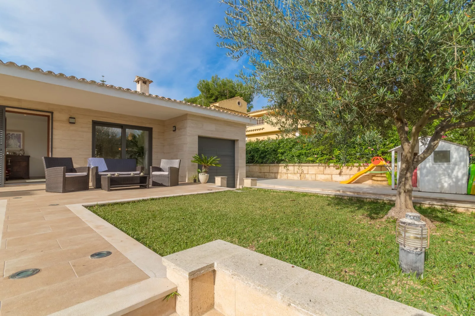 Aguiles 7 ,Beach House 5StarsHome Mallorca-Tuinen zomer