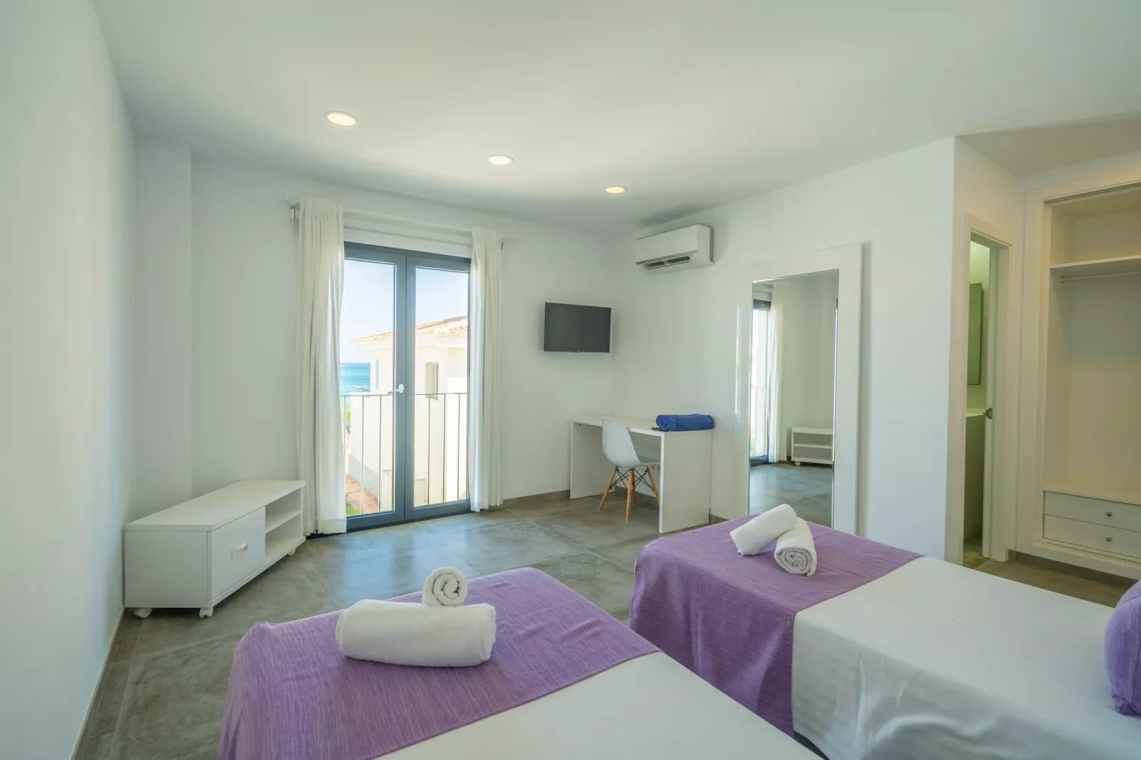 Son Serra Paradise, Beach House 5StarsHome Mallorc-Slaapkamer