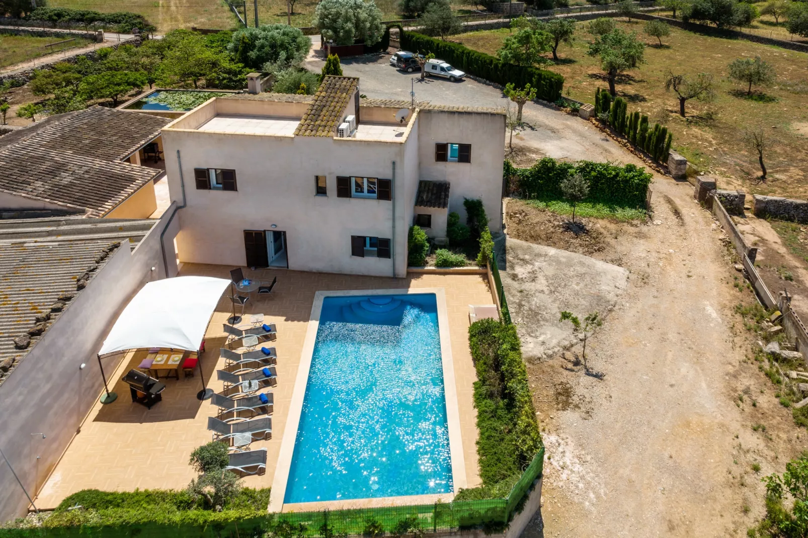 Guesber, Finca 5StarsHome Mallorca-Buitenkant zomer