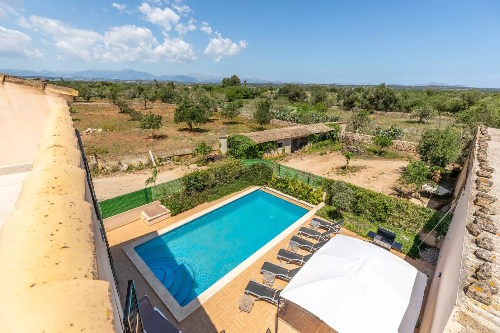 Guesber, Finca 5StarsHome Mallorca-Zwembad