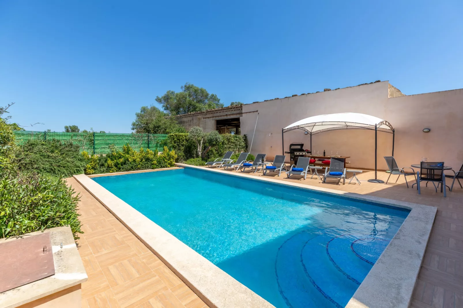 Guesber, Finca 5StarsHome Mallorca-Zwembad