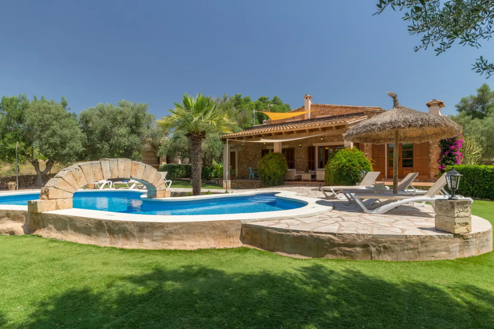 Can Amen, Finca 5StarsHome Mallorca-Tuinen zomer