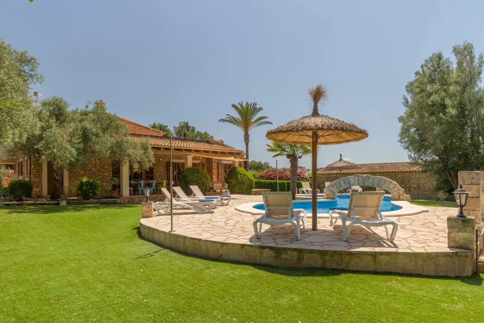 Can Amen, Finca 5StarsHome Mallorca-Tuinen zomer