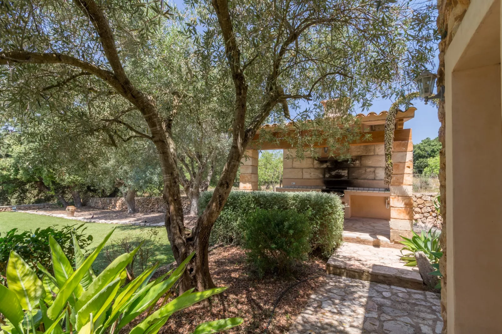 Can Amen, Finca 5StarsHome Mallorca-Tuinen zomer