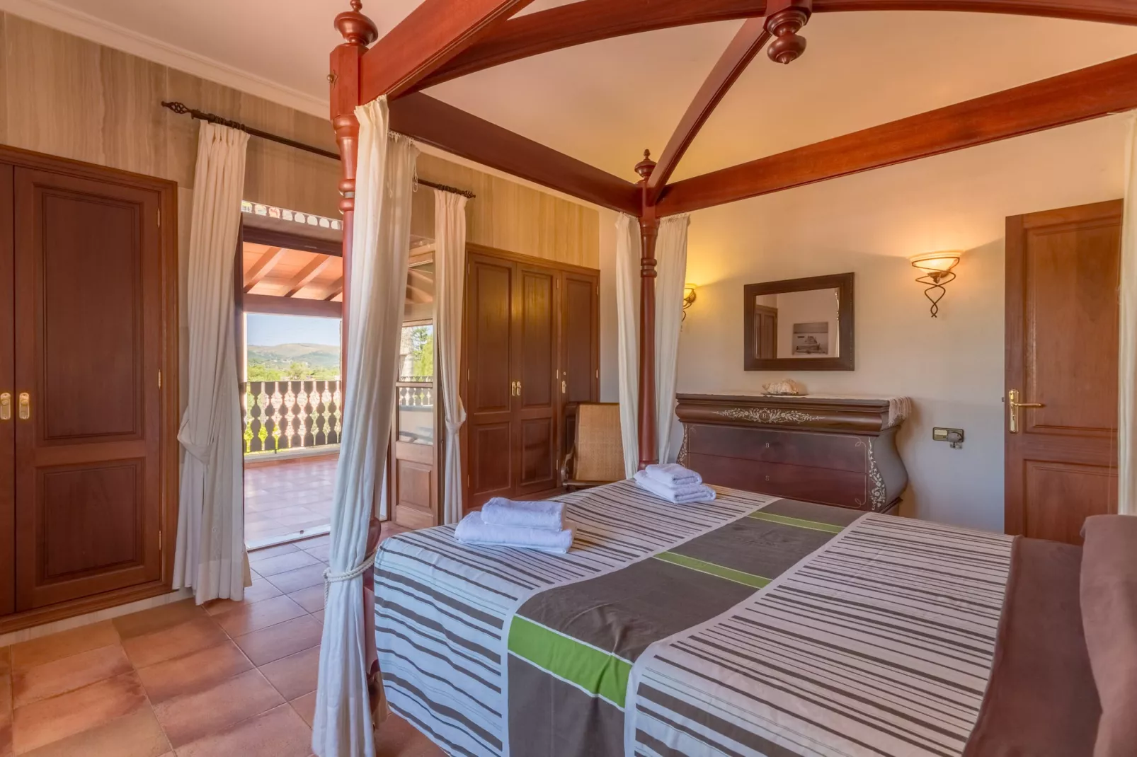 Buitre negro, Finca 5StarsHome Mallorca-Slaapkamer