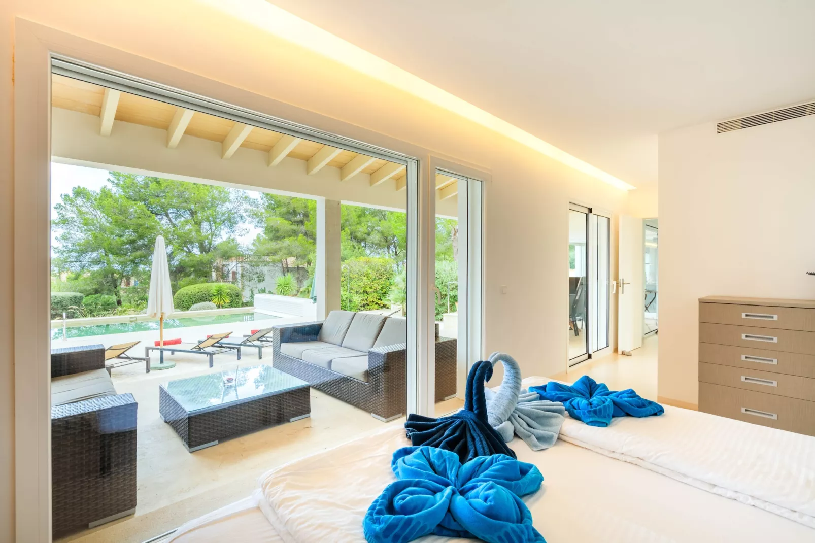 Orkira, Villa 5StarsHome Mallorca-Terrasbalkon