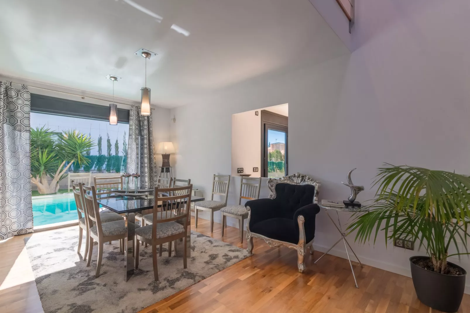 La Primera Brisa, Villa 5StarsHome Mallorca-Eetkamer