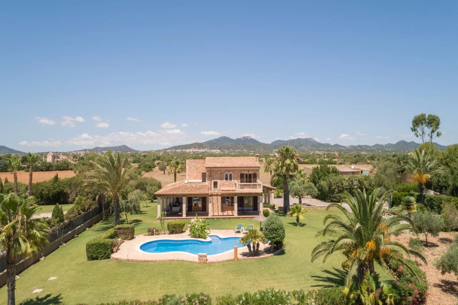 S'hort d'Or, Finca 5StarsHome Mallorca-Buitenkant zomer