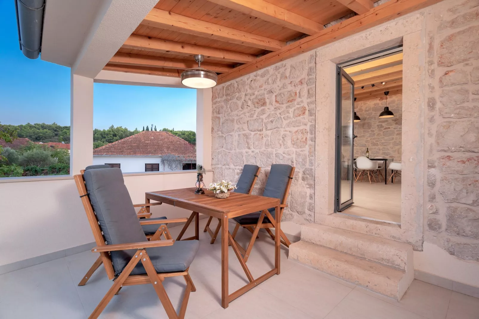 Villa Panoramic Retreat-Terrasbalkon