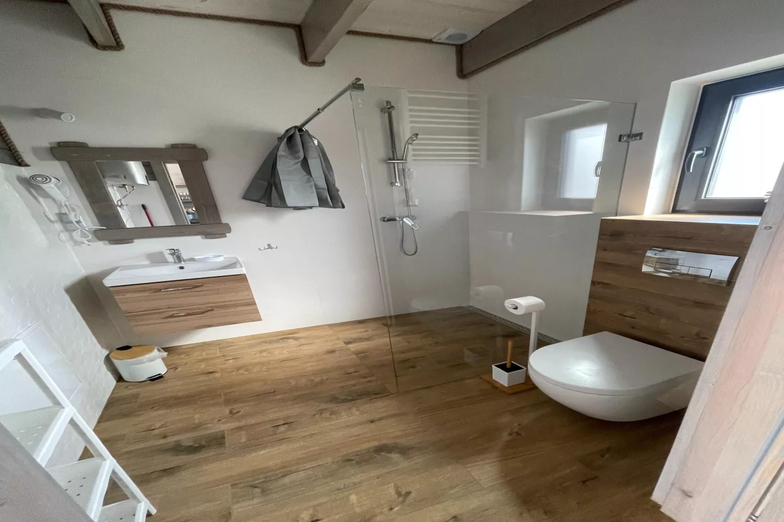 Domki wakacyjne PREMIUM PLUS dla 6 osób Sianożęty-Badkamer