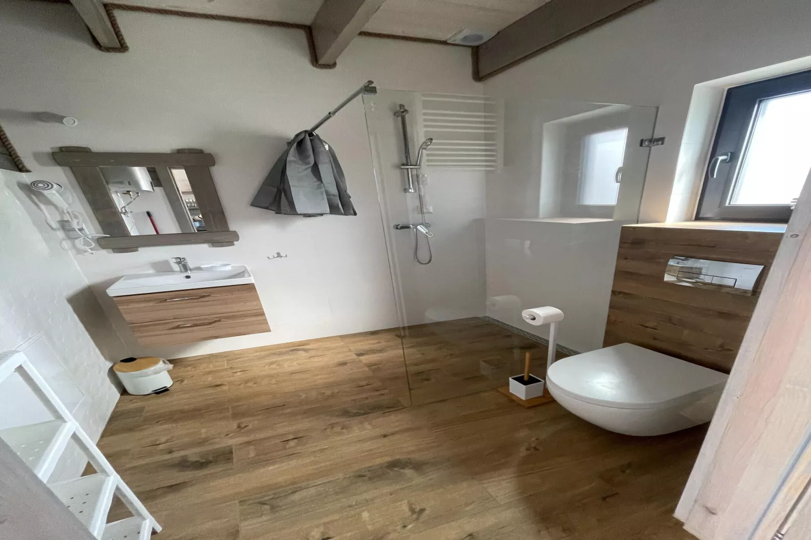 Domki wakacyjne PREMIUM PLUS dla 7 osób Sianożęty-Badkamer