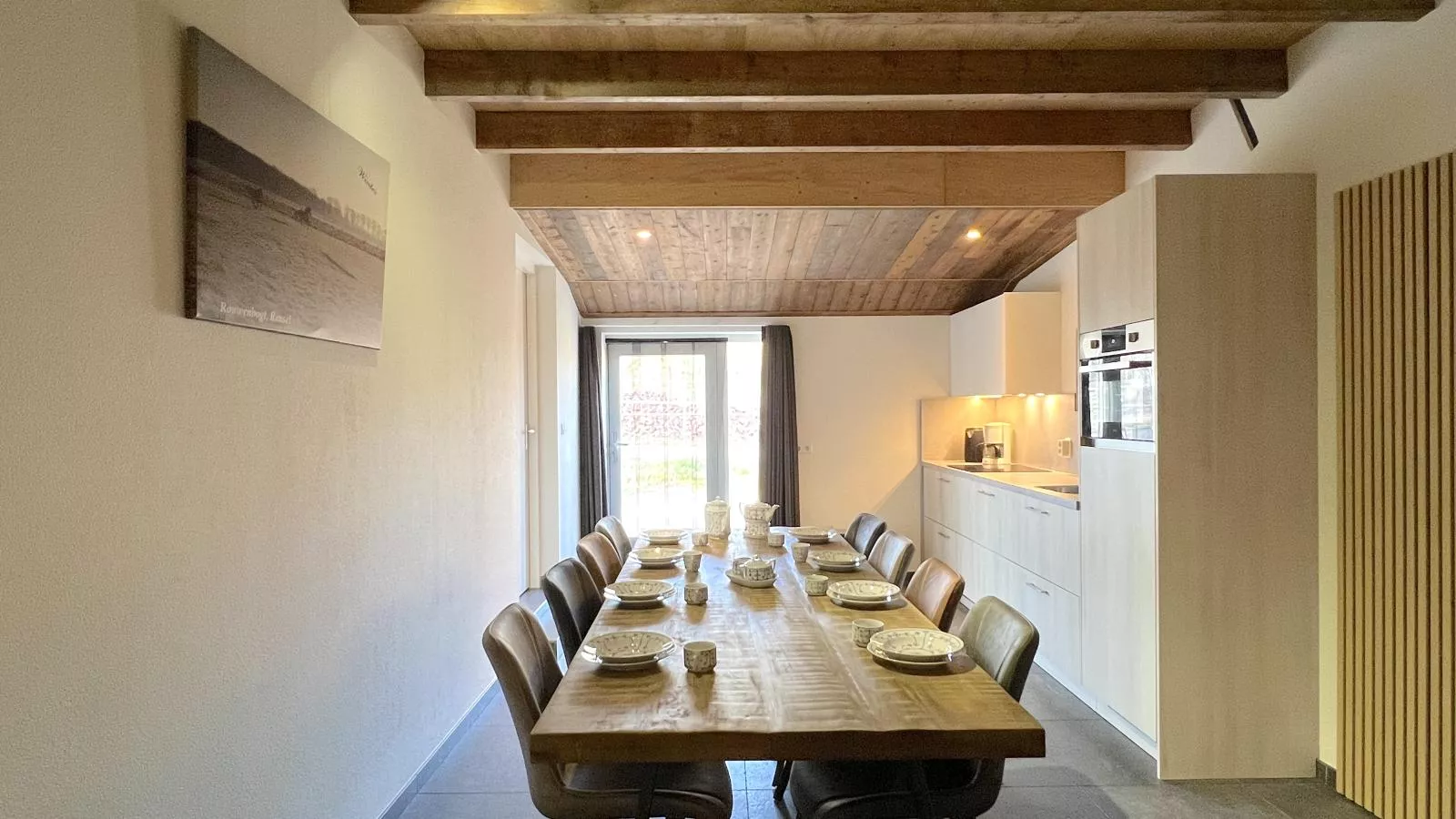 De Rouwenbogt-Eetkamer