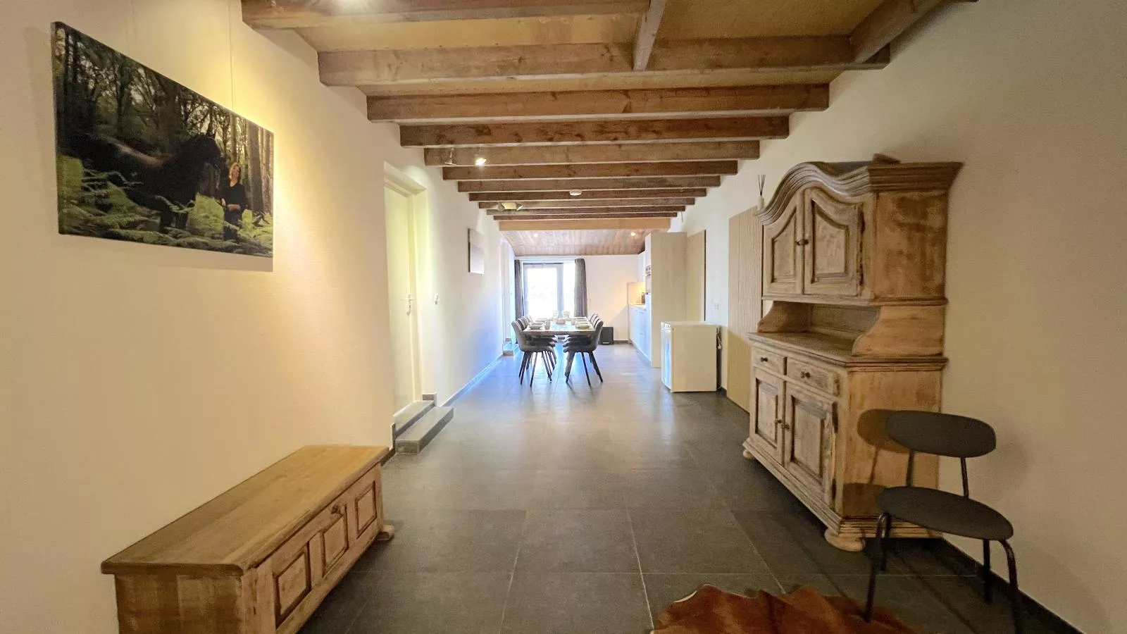 De Rouwenbogt-Eetkamer