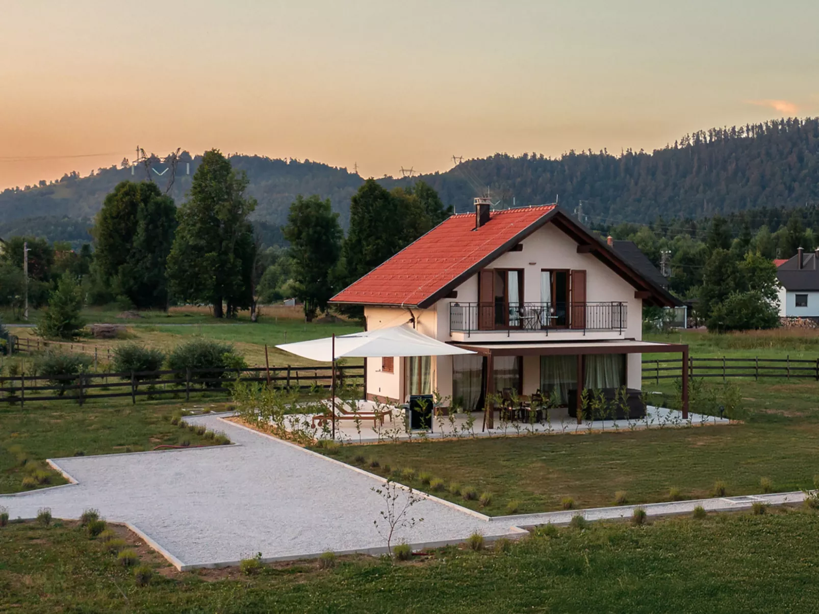 Mountain House Volta 1-Buiten