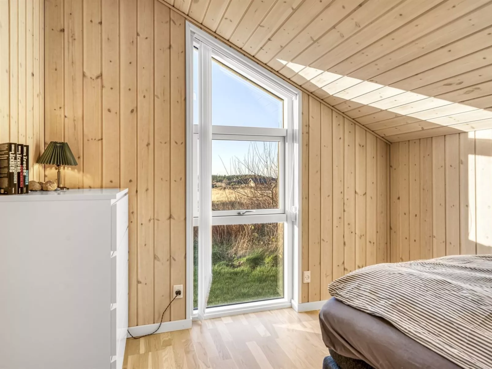 "Ilya" - 1.7km from the sea-Binnen