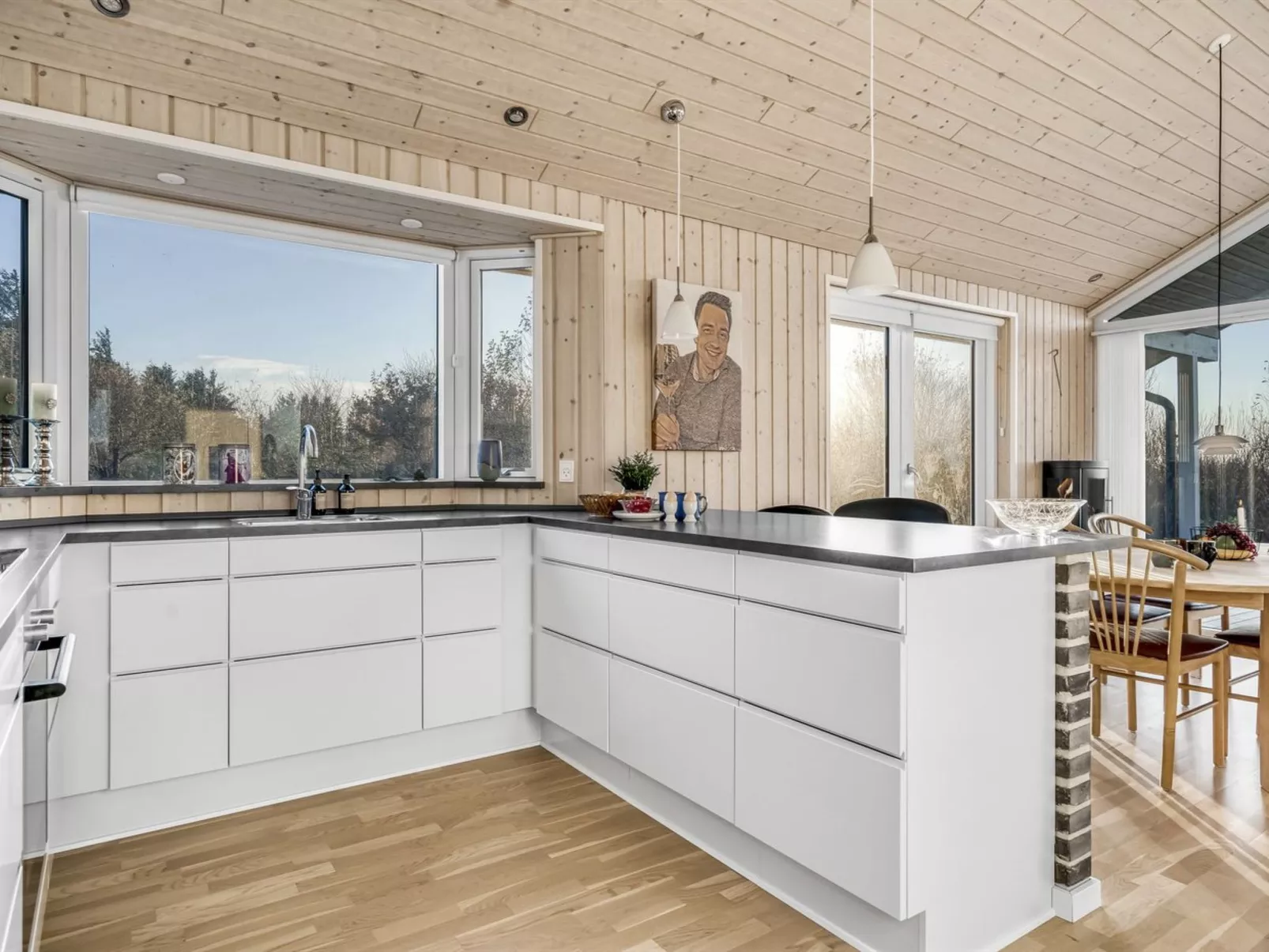 "Ilya" - 1.7km from the sea-Binnen
