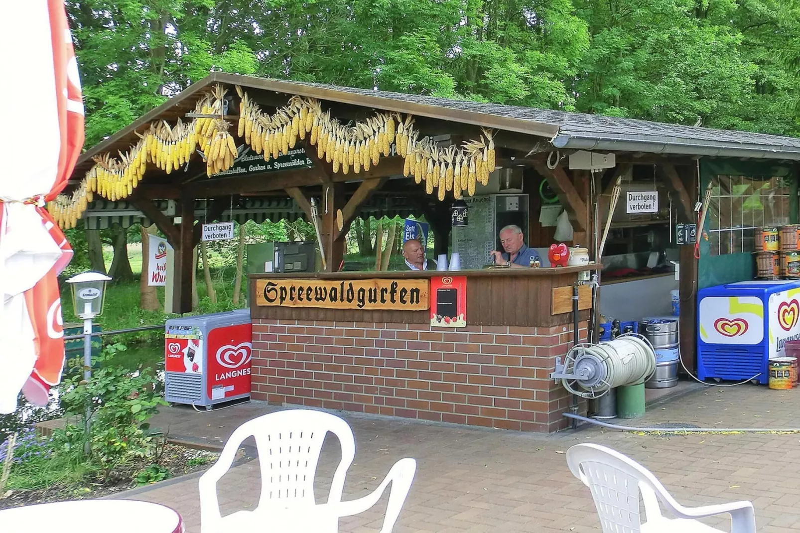 Reihenbungalow an einem Spreearm-Gebieden zomer 1km