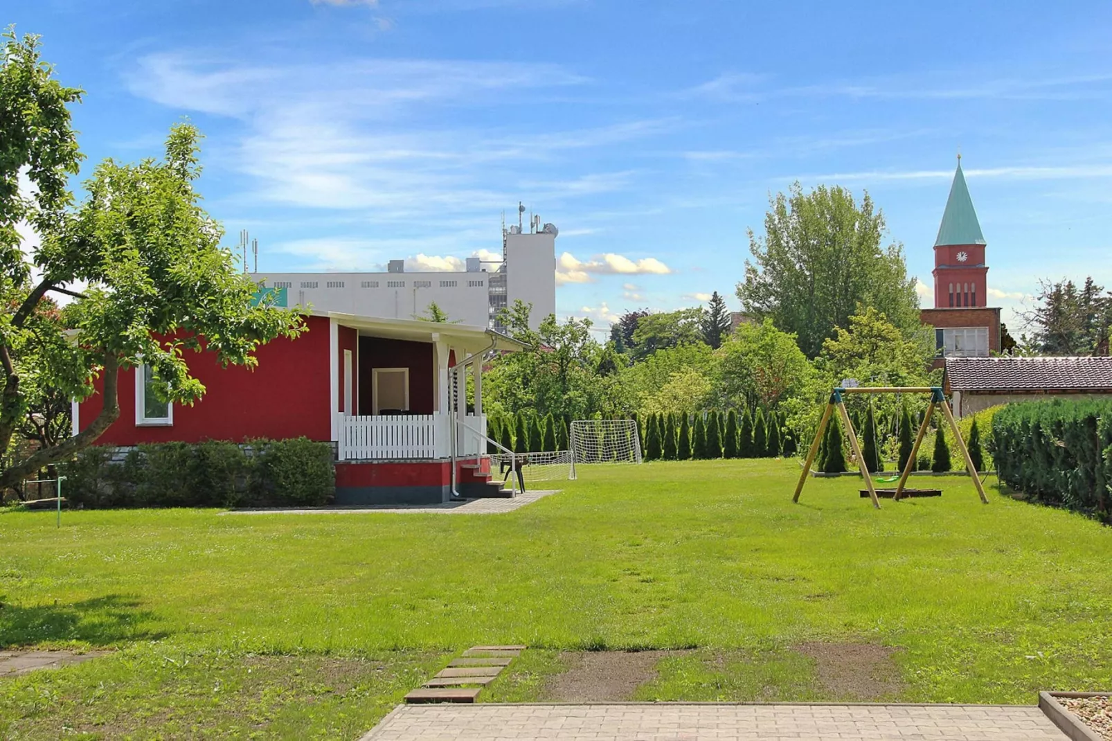 Bungalow in Senftenberg-Tuinen zomer