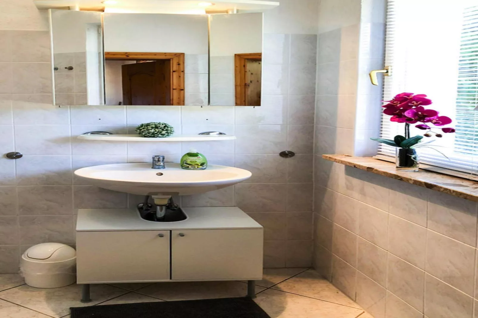Reihenbungalow neu 45 qm-Badkamer