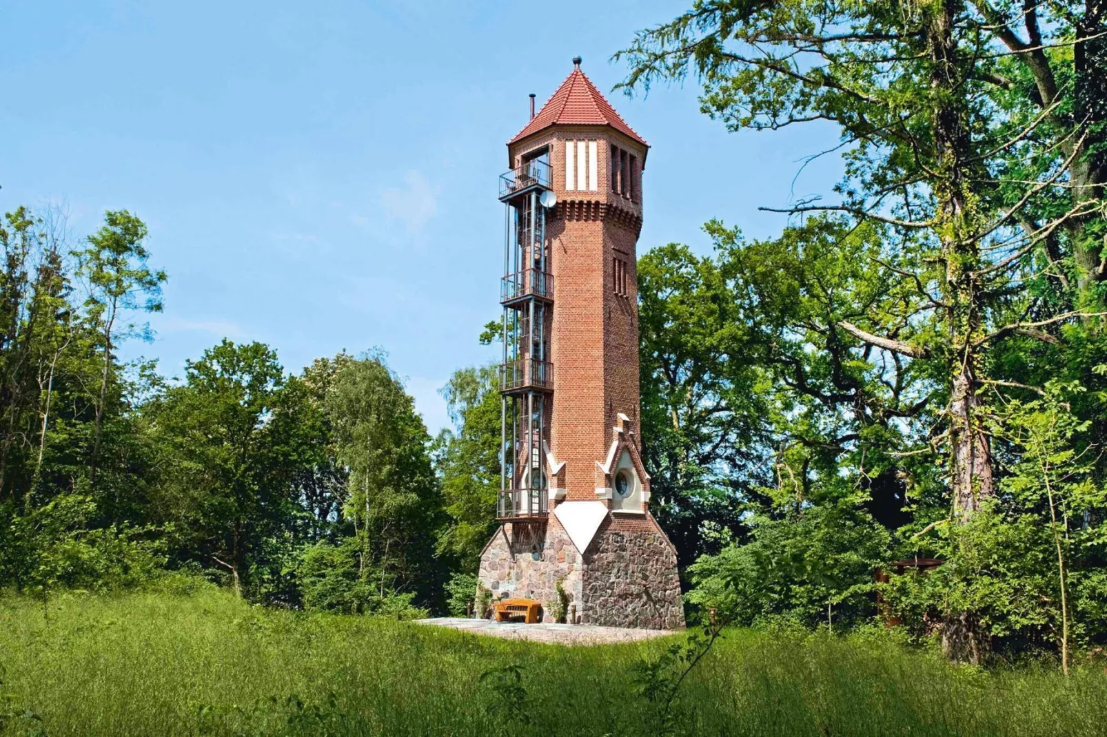 Wasserturm 75 qm-Gebieden zomer 1km