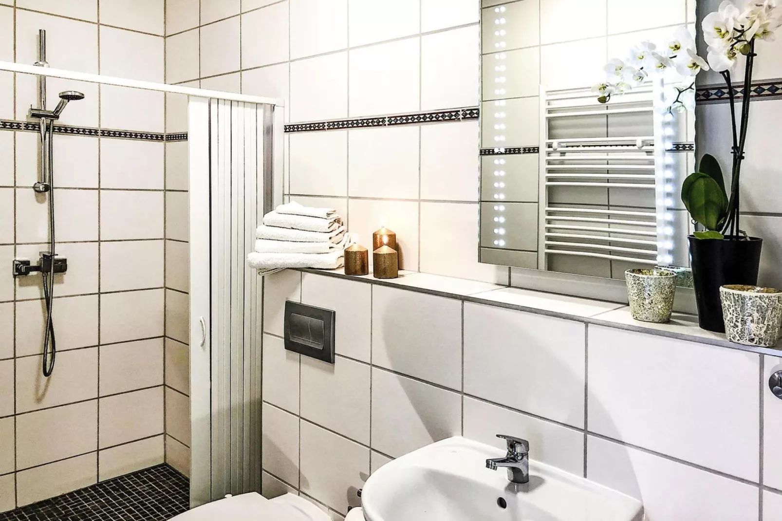 Reihenhaus groß 90 qm-Badkamer