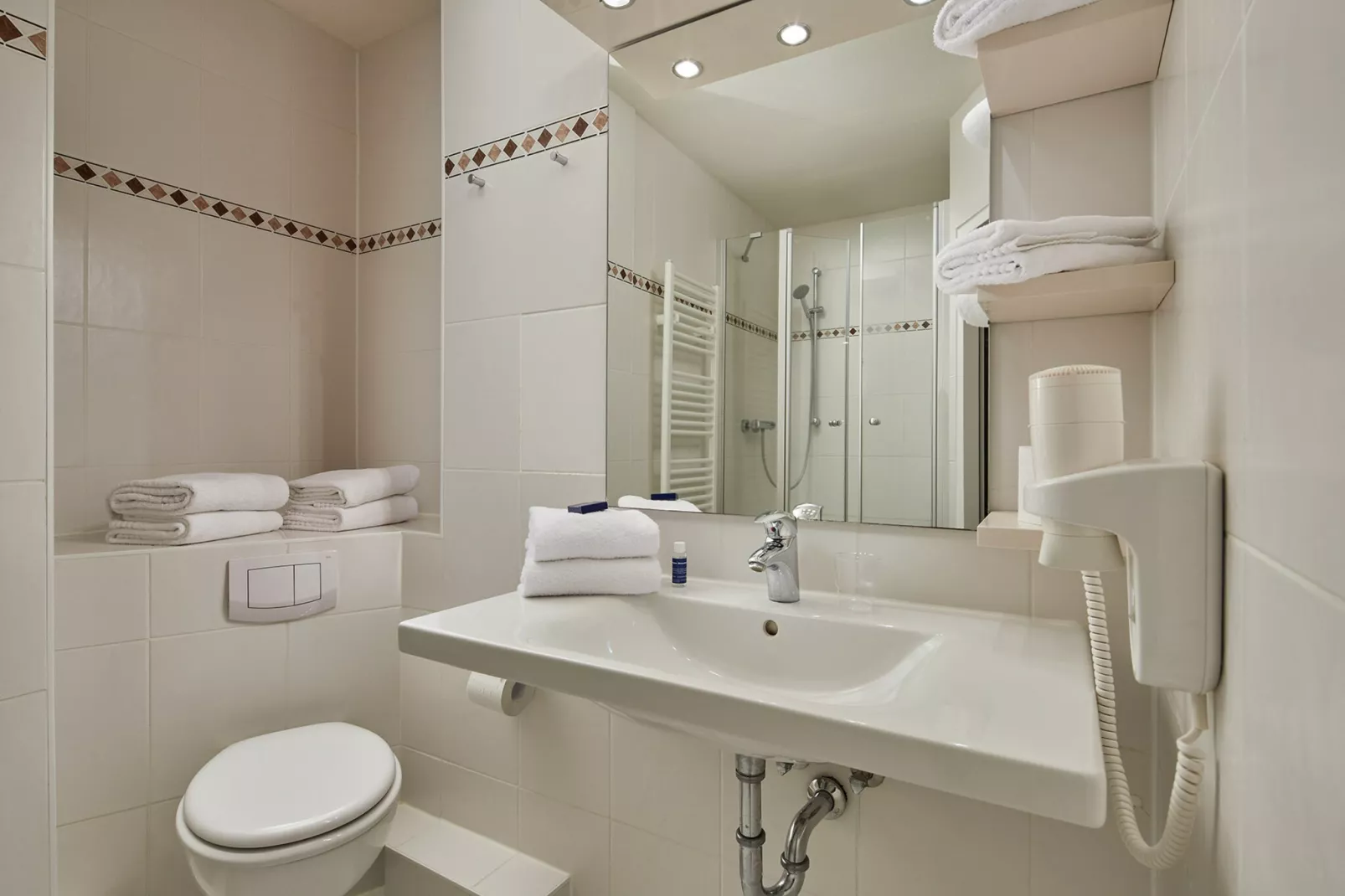 2-Zimmer-Appartement "Am Park"-Badkamer