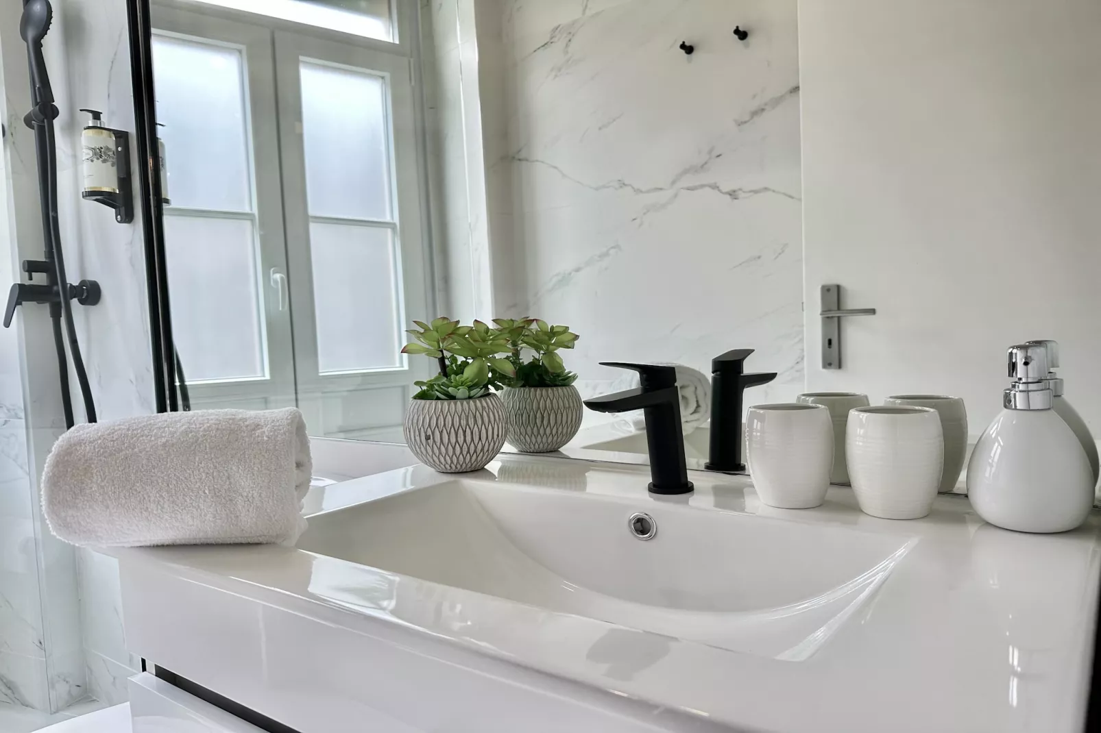 YOUROPO - Capela 1-Badkamer