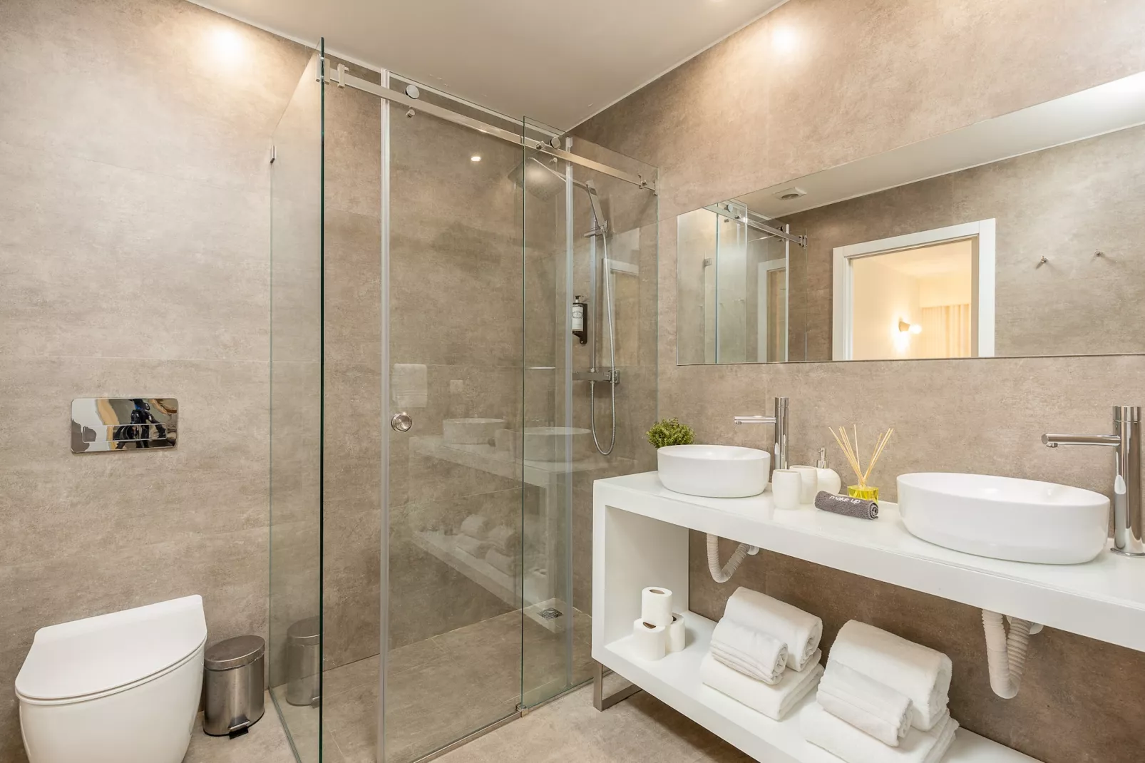 YOUROPO - Central-Badkamer