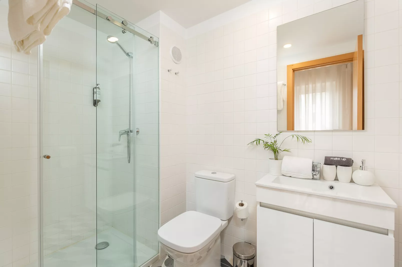 YOUROPO - Cosy 6-Badkamer
