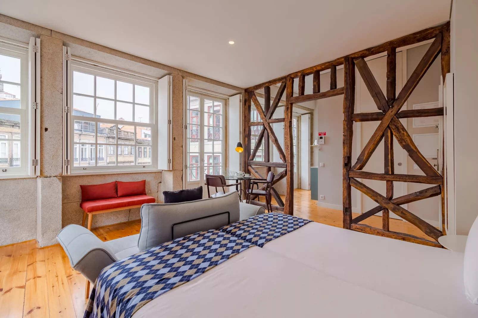 YOUROPO - City Center 4-Woonkamer