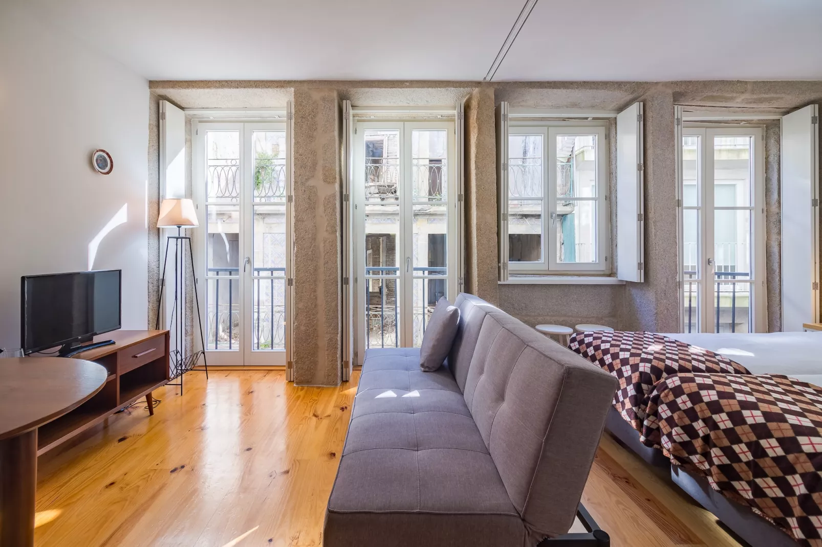 YOUROPO - The Tower 2T-Woonkamer
