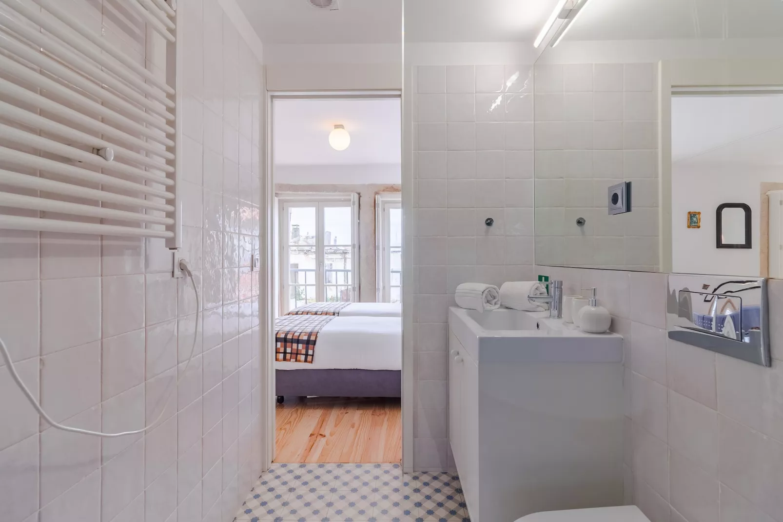 YOUROPO - The Tower 6T-Badkamer