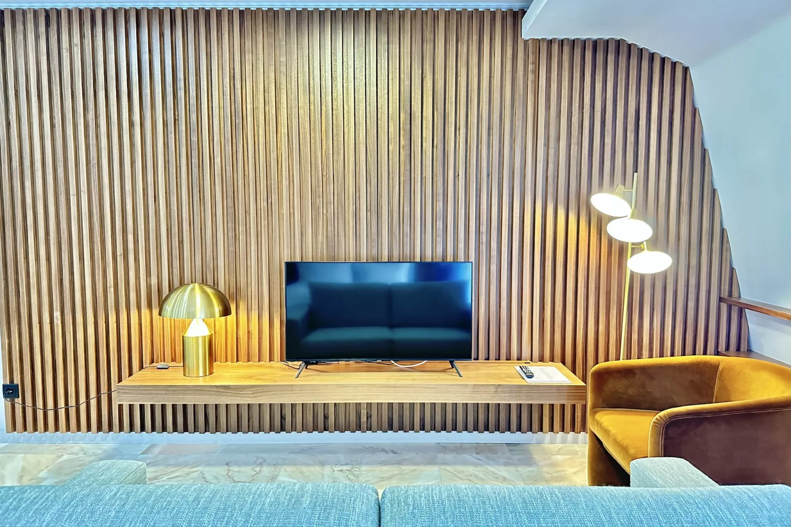 YOUROPO - Downtown 4A-Woonkamer