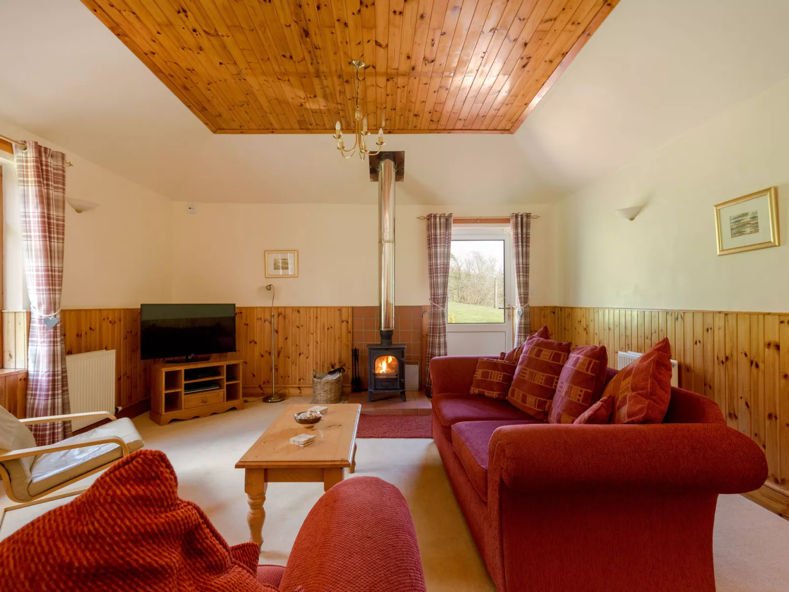 Doonans Cottage-Binnen