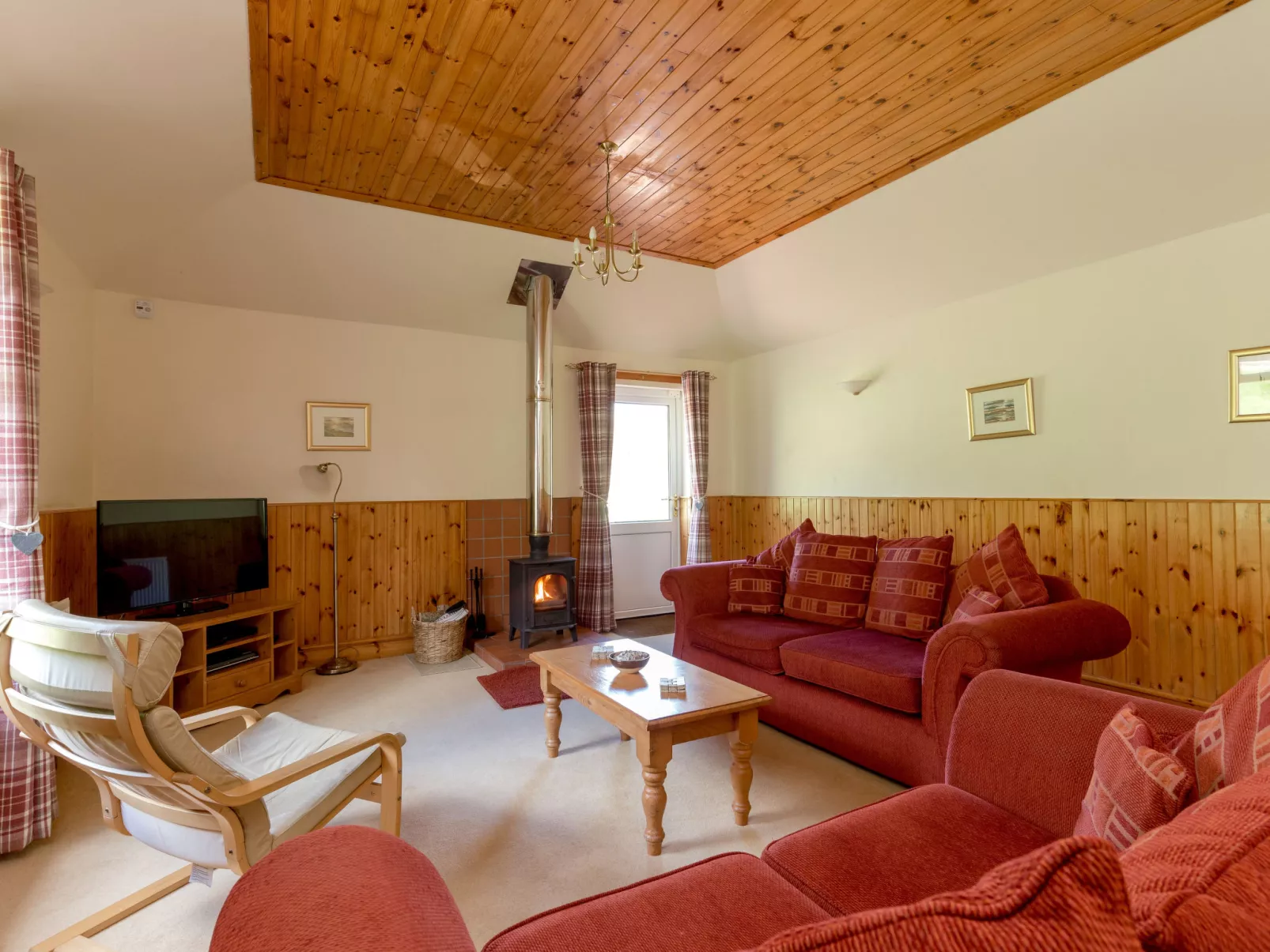 Doonans Cottage-Binnen