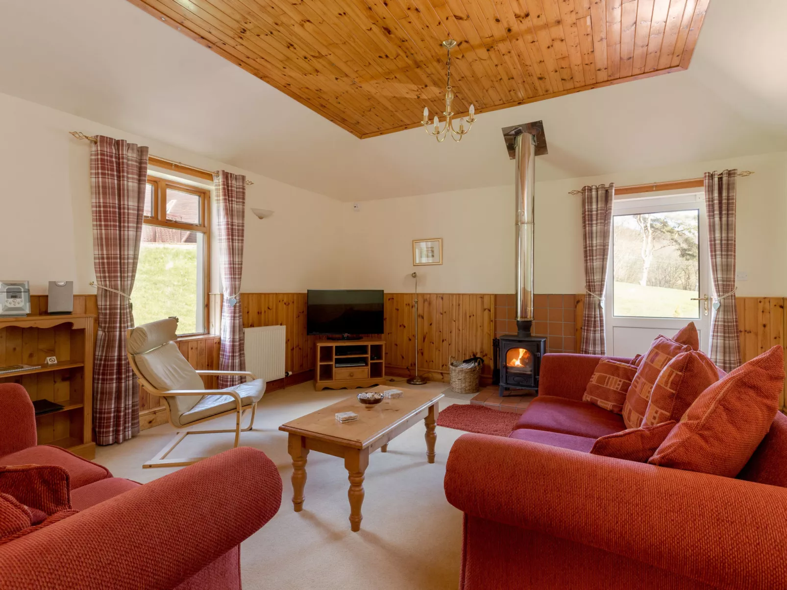 Doonans Cottage-Binnen