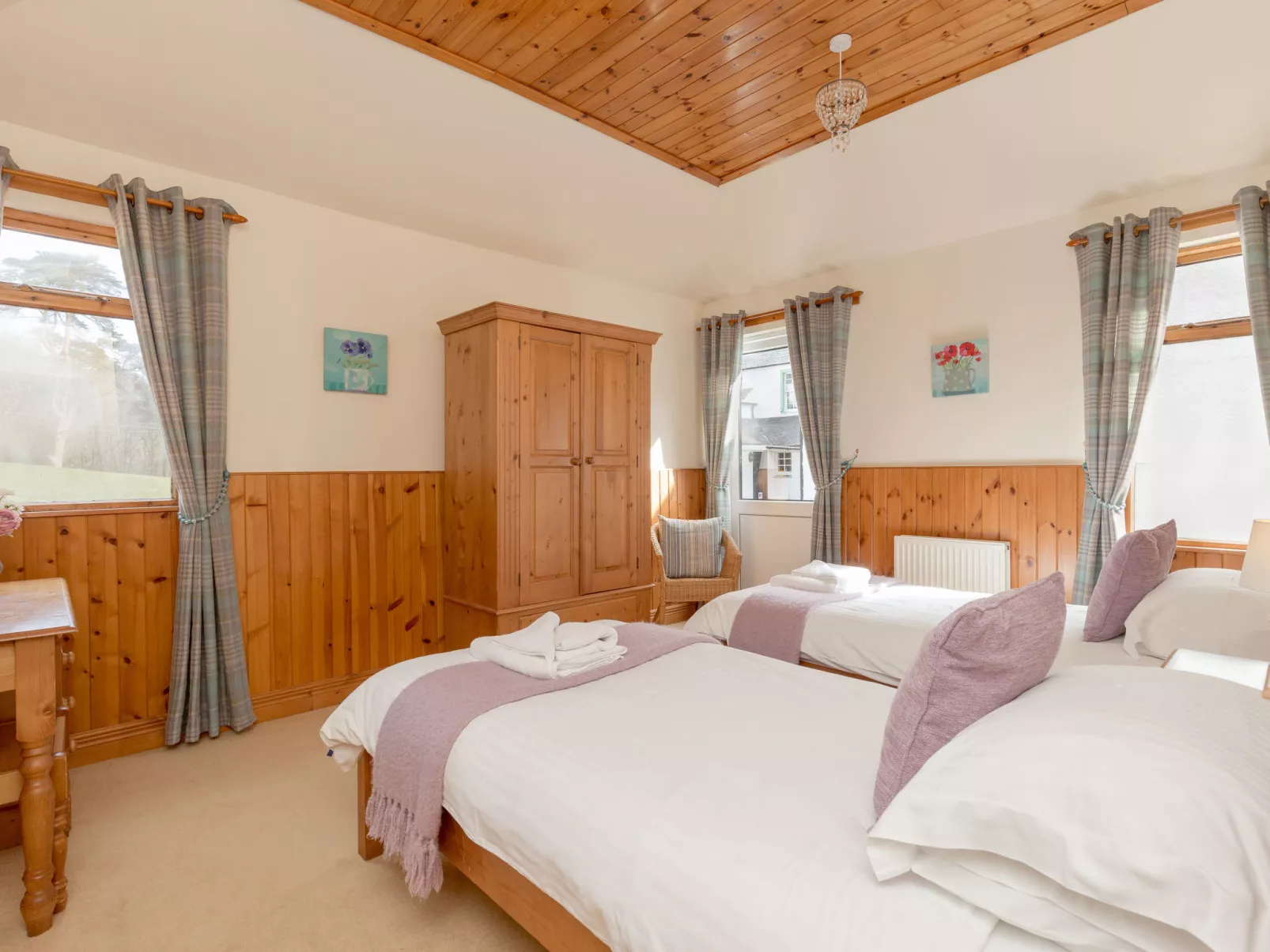 Doonans Cottage-Binnen