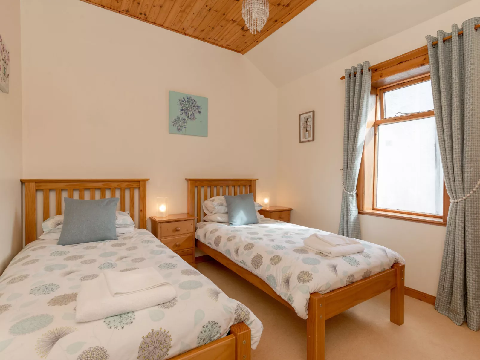 Doonans Cottage-Binnen