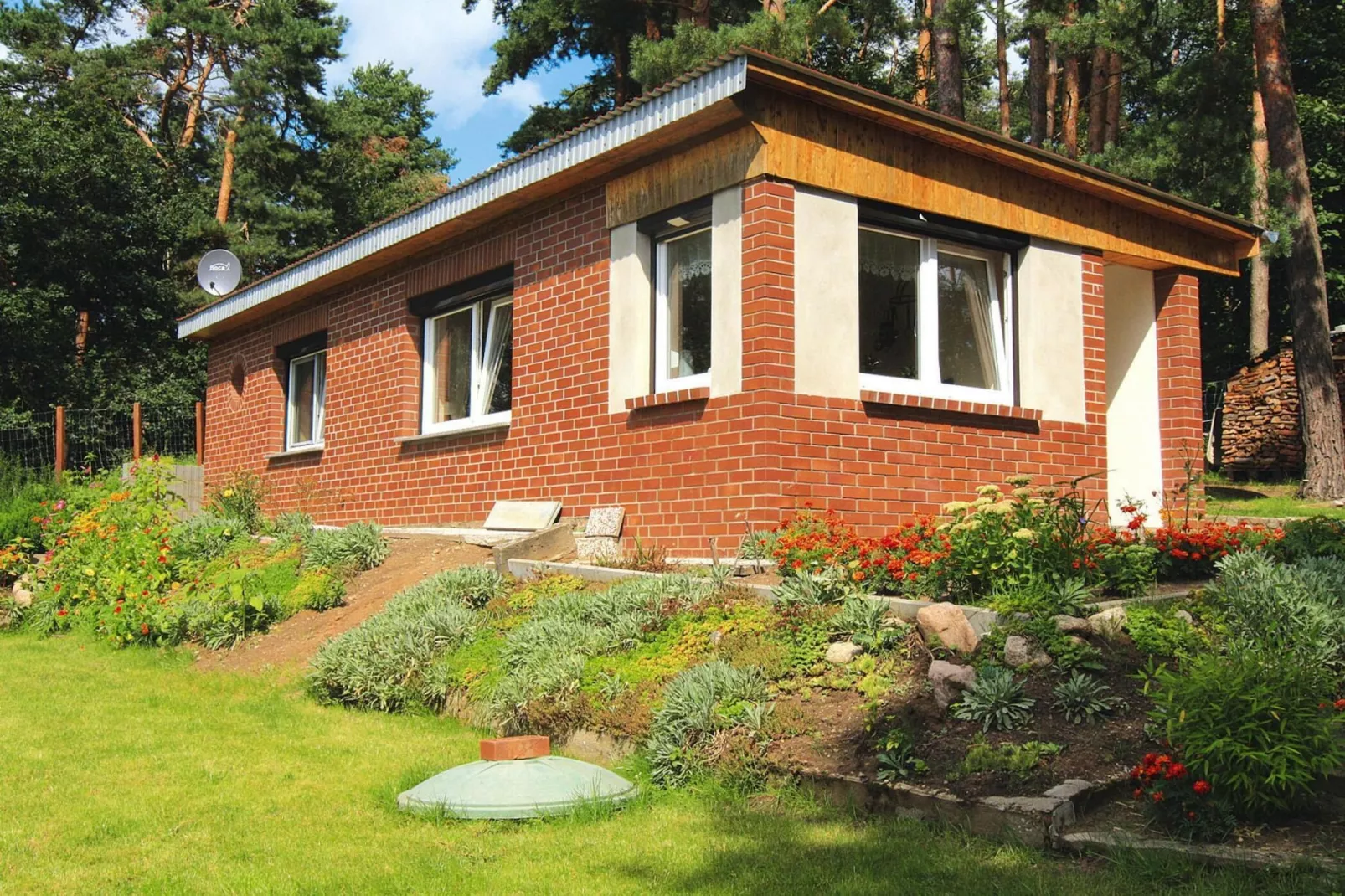 Ferienhaus 55 qm-Buitenkant zomer