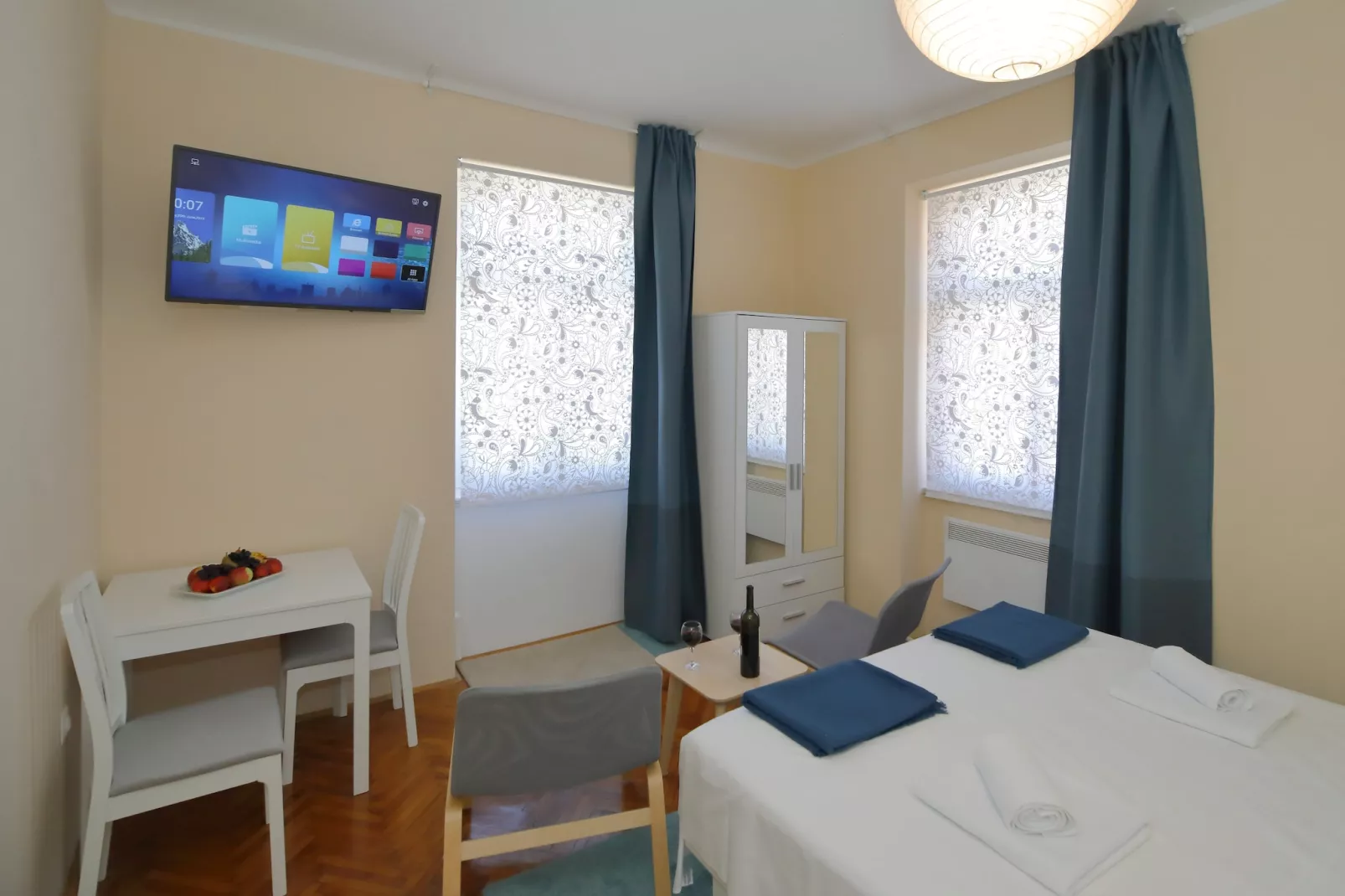 Studio O - Studio with Sea View (Stražičić)-Binnen