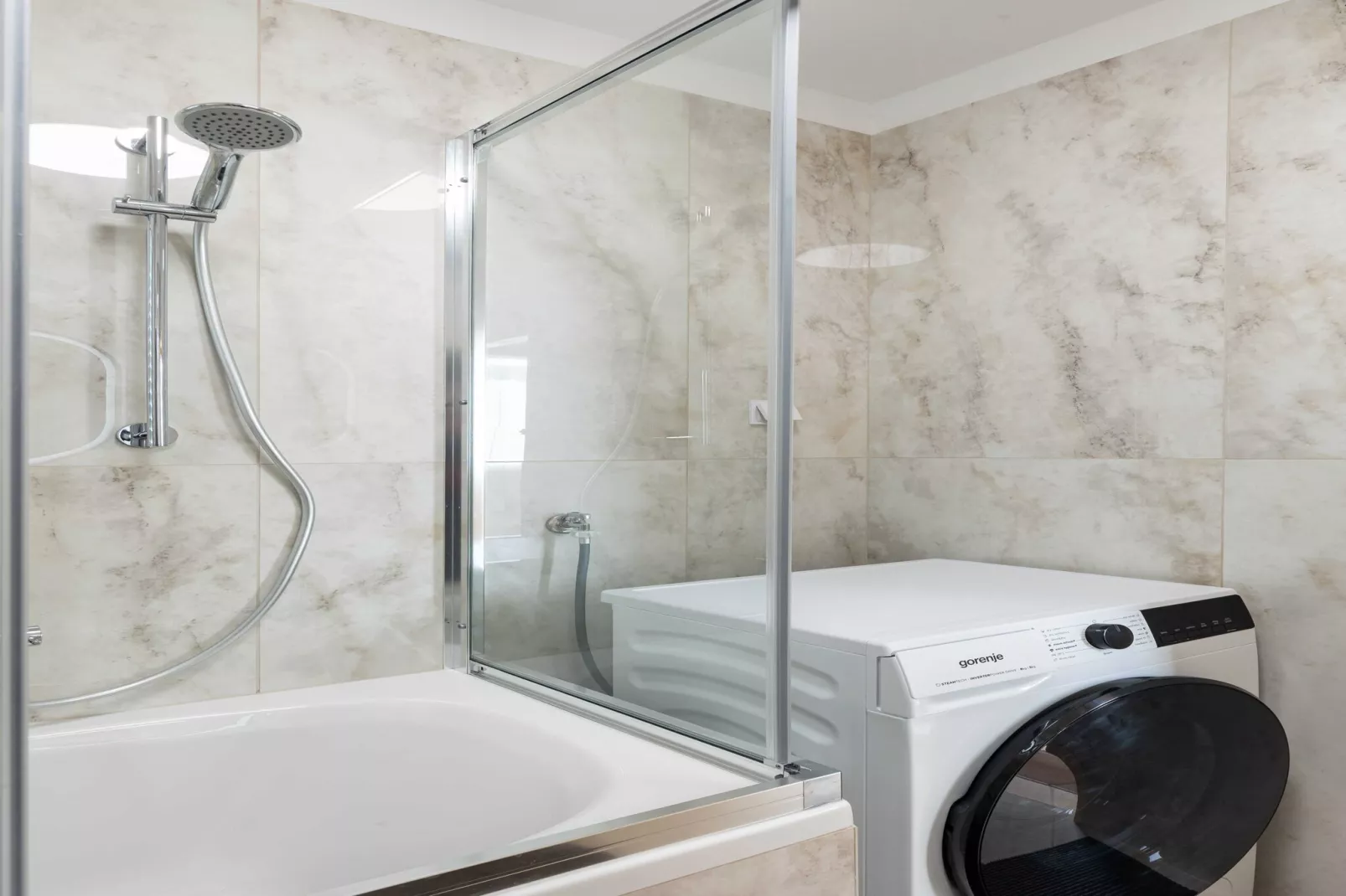 Guest House Vulic - Studio Apartment with Terrace-Badkamer