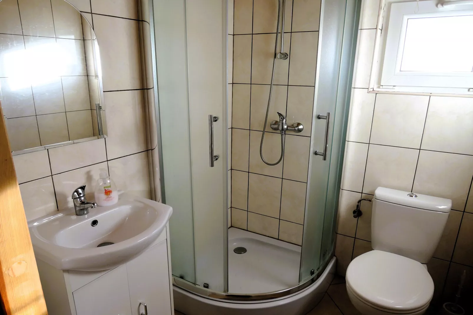 Holiday Resort in Rewal-Badkamer
