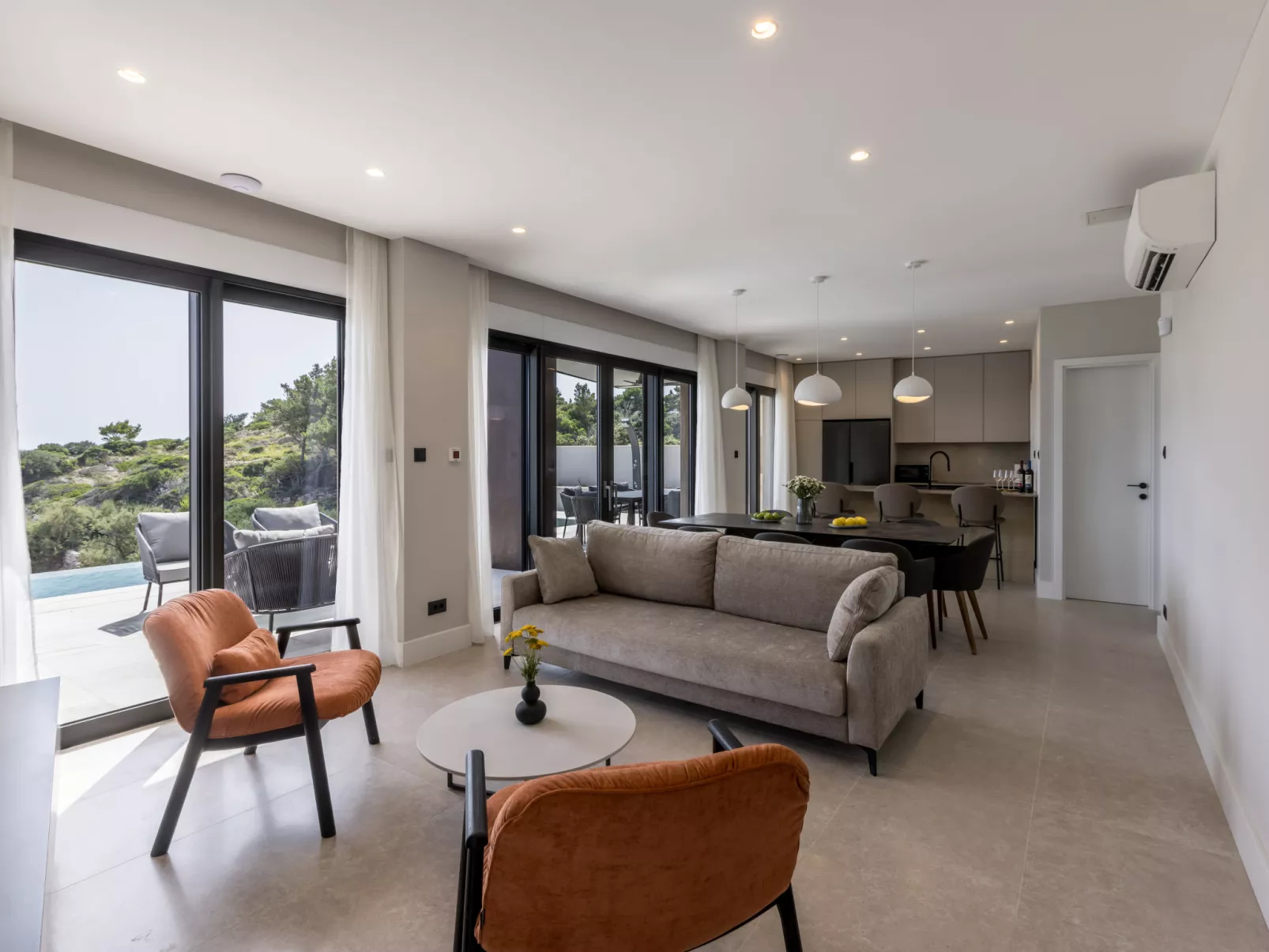 Luxury Villa Mare-Binnen