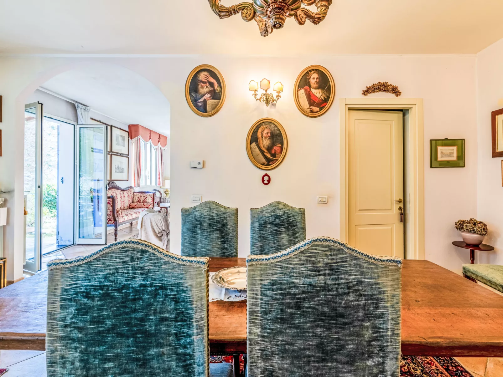 Villa degli Ulivi-Binnen