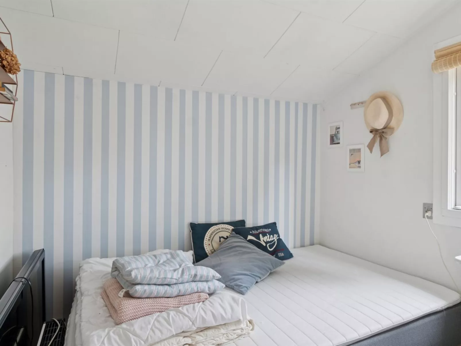 "Raika" - 1.5km from the sea-Binnen