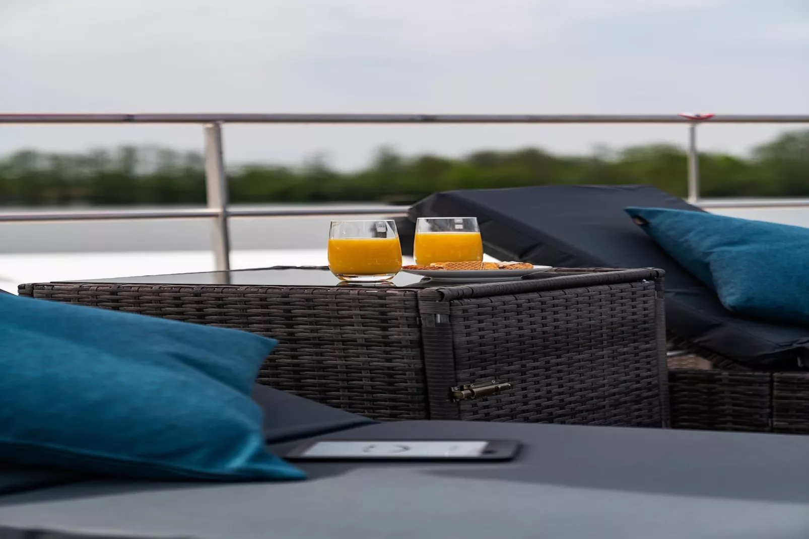 Hausboot in Zehdenick-Terrasbalkon