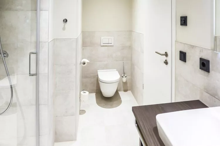 Apartments im MAREMÜRITZ Yachthafen Resort & Spa / Fortuna Suite Müritzblick 3 Personen-Badkamer
